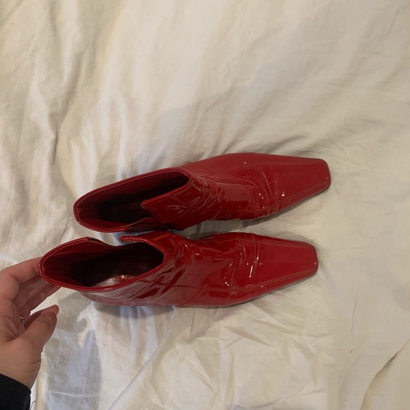 ❤️ RED vinyl prada boots ❤️ - Picture 2 of 7